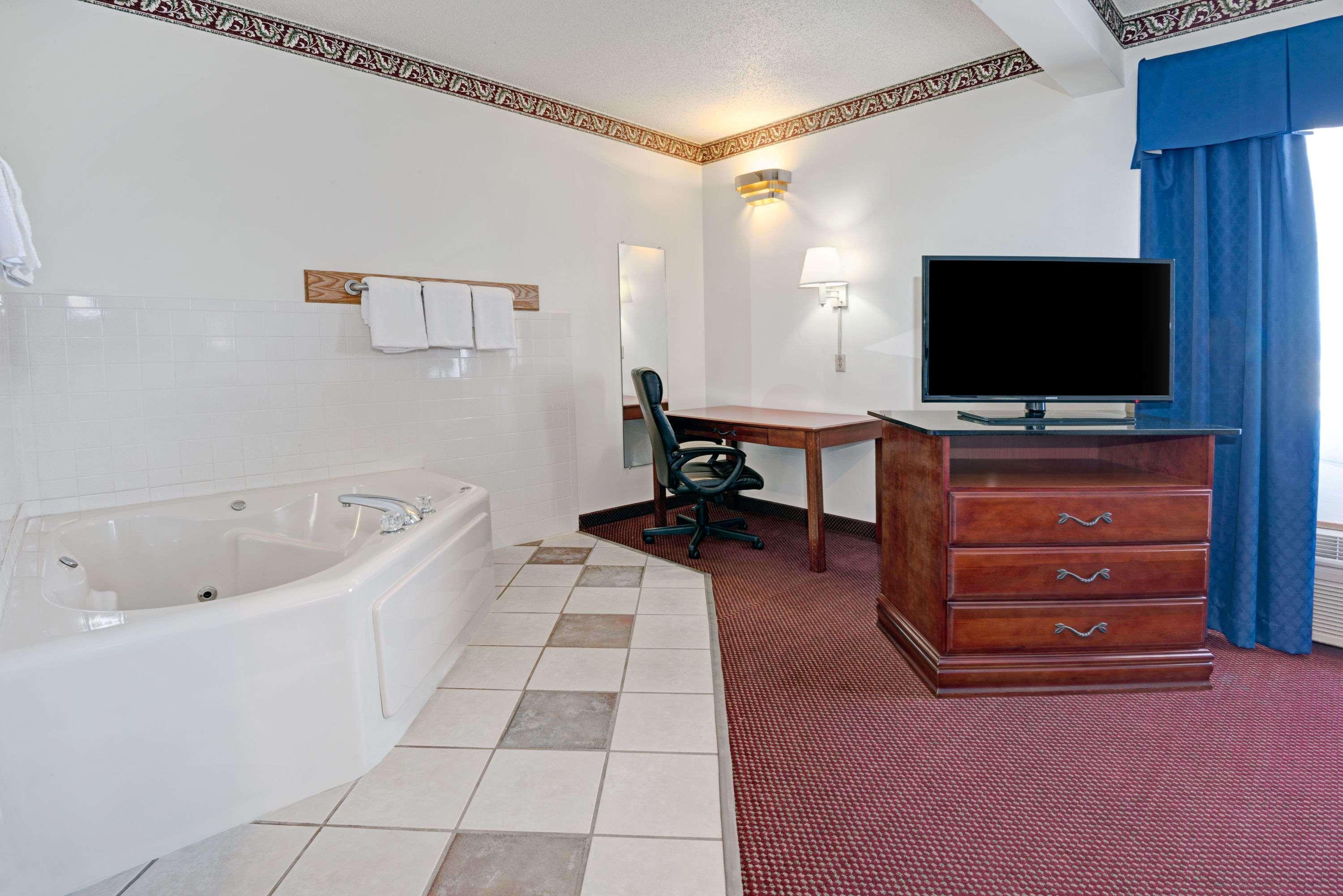 Days Inn By Wyndham Laramie Kültér fotó