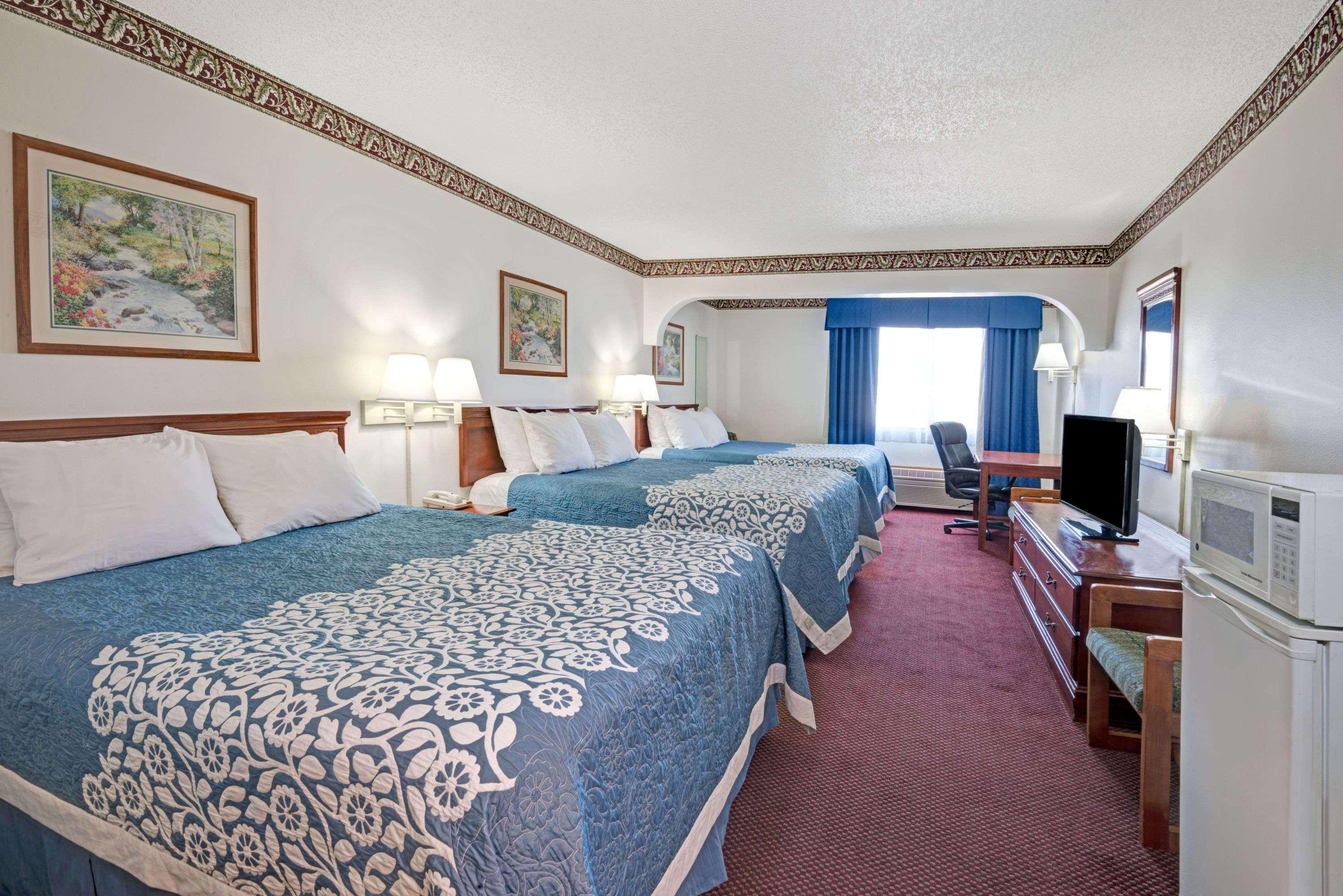 Days Inn By Wyndham Laramie Kültér fotó