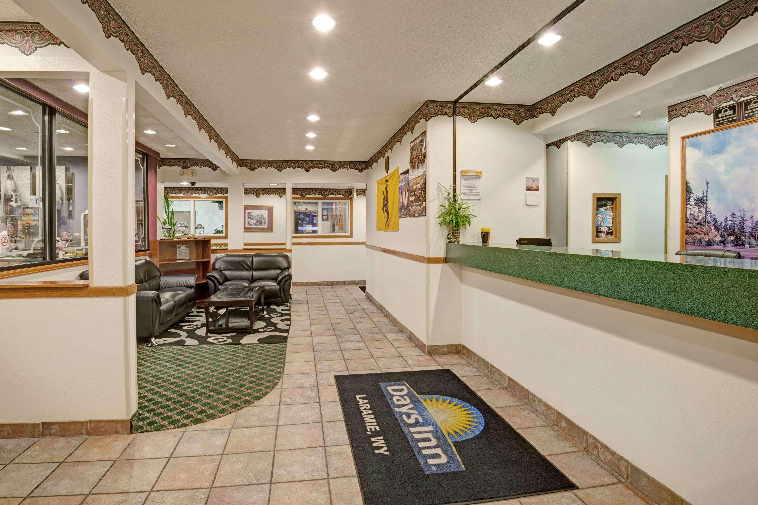 Days Inn By Wyndham Laramie Kültér fotó